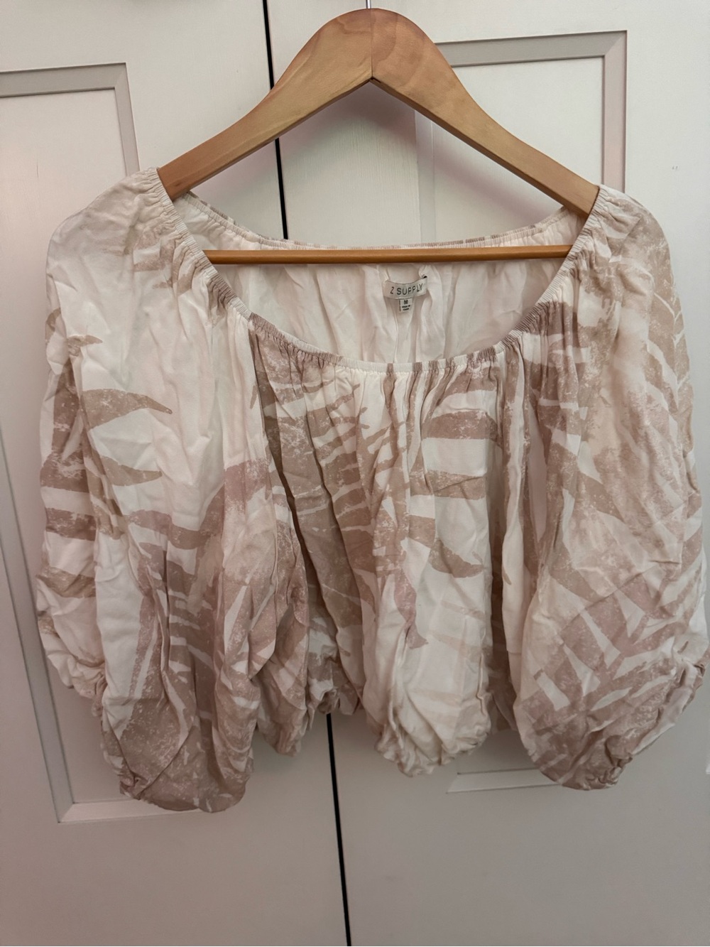 Z Supply Beige Printed Off-Shoulder Peasant Top